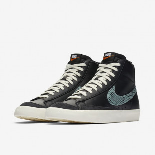 Nike Blazer Mid '77 VNTG We...