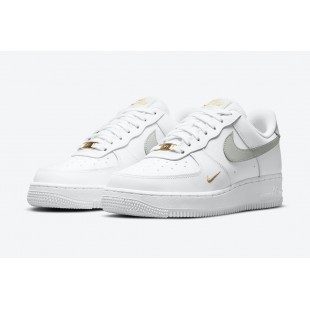 Nike Wmns Air Force 1 '07...
