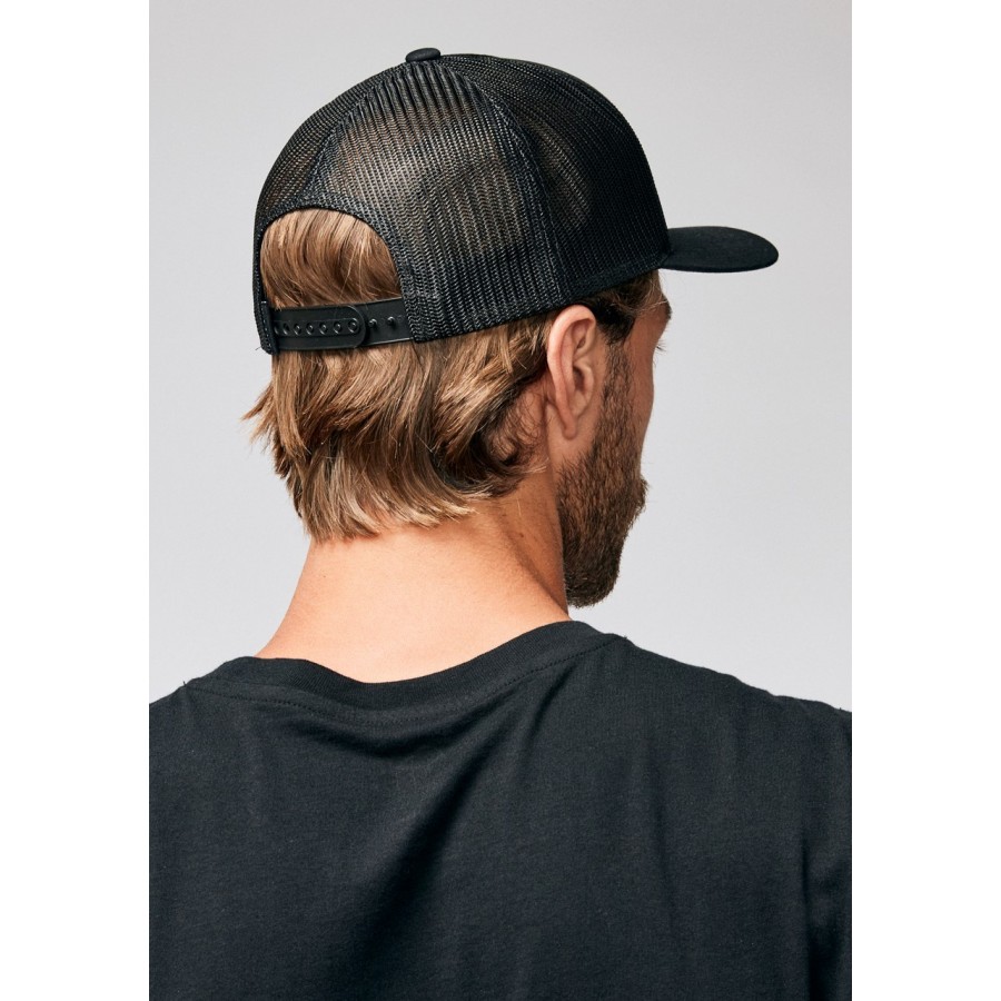 Nixon Iconed Trucker...